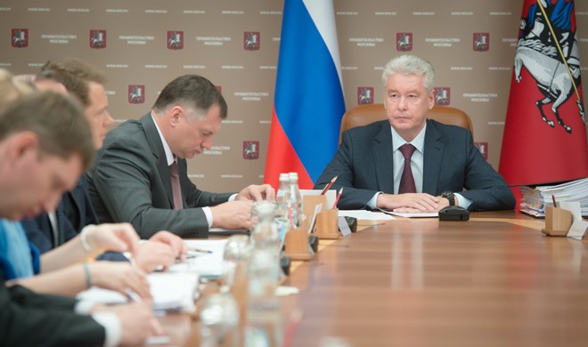 Мэр Москвы Сергей Собянин сообщил, что по воскресеньям и праздникам парковка будет бесплатной 