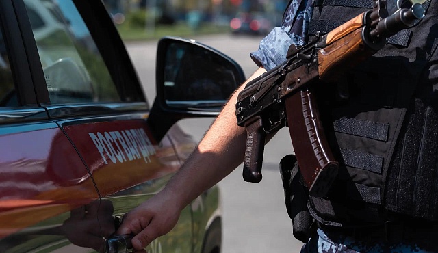 Столичные росгвардейцы задержали мужчину, заказавшего в больницу наркотики через интернет