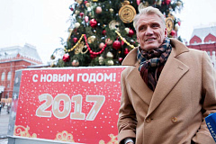 Известный актер Дольф Лундгрен посетил фестиваль “Путешествие в Рождество”