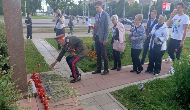 Мемориально-патронатная акция с возложением цветов, посвященная Дню Памяти и скорби – дню начала Великой Отечественной войны 1941-1945 г.г.